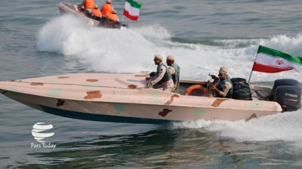 Farsi dıyoədə dıyo  polis ğıvvon hərbi təlim