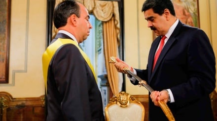 Maduro llama a intensificar cooperaciones militares con Cuba