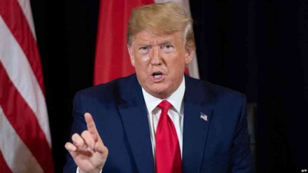 Trump kërkon të qëllohen emigrantët me armë zjarri