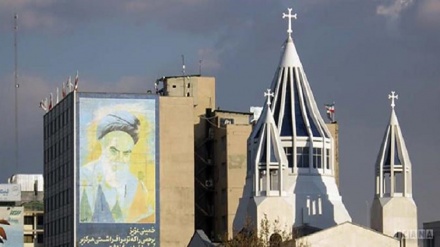 رد ادعای امریکا مبنی بر نقض حقوق اقلیت های دینی در ایران 