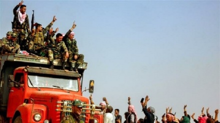 Sambutan Hangat Penduduk Hasakah kepada Militer Suriah