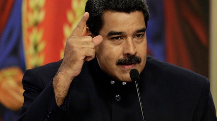 Maduro afirma que Venezuela es víctima de una tortura económica