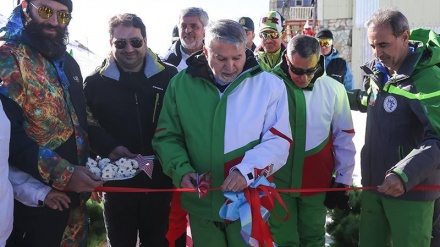 Pembukaan Tochal Ski Resort Tehran (2)