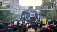 テヘラン市民による暴徒らの暴力行為を非難する抗議行進