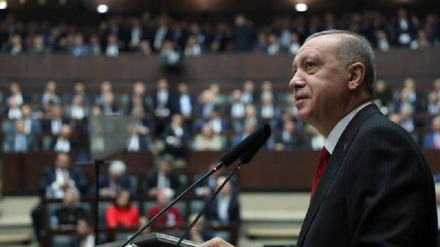 Turchia: Erdogan, per noi Gulen è come al Baghdadi per Usa