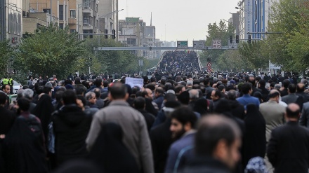 Qytetarët e Teheranit protestojnë kundër trazirave dhe vandalizmave