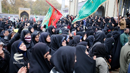 Iraníes dan último adiós a víctimas mortales de disturbios(Video+Fotos)
