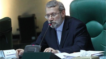 イラン国会議長「アメリカはイラン国民に打撃を与えようとしている」