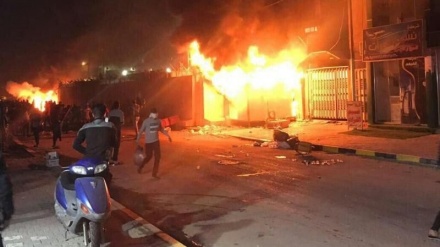 骚乱者攻击伊朗驻纳杰夫领事馆