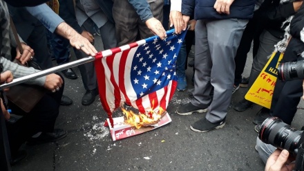 Pawai Hari Anti-Arogansi Global Digelar di Seluruh Penjuru Iran