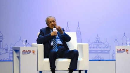 Mahathir Mohamad Kembali Dirawat di Rumah Sakit
