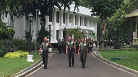 Jokowi Kumpulkan Pangdam se-Indonesia di Istana