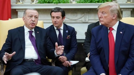 Trump lauds Erdogan ties amid S-400 tensions, pro-Kurd protest