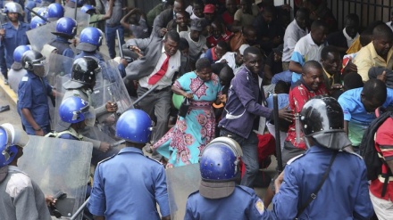 Polisi Zimbabwe watumia gesi ya kutoa machozi na marungu kuwatawanya wafuasi wa upinzani 
