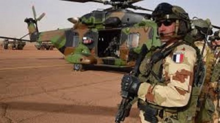 Francia: l'esercito ha ucciso 30 militanti in Mali