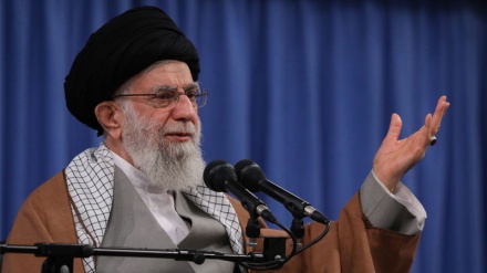 Leader: Economic war to be won like victories in other fields (1)
