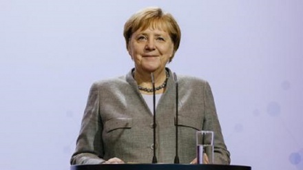 Germania, Merkel: 'investire su Africa è sul futuro'