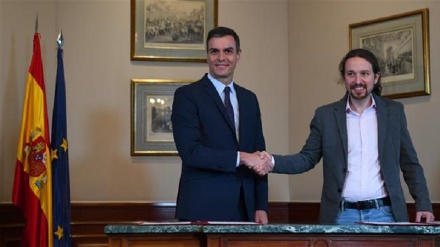 Spain Socialists, far-left Podemos agree on coalition govt.