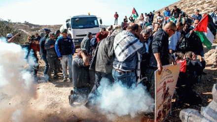 Siyonistlerin saldırısında onlarca Filistin'li yaralandı