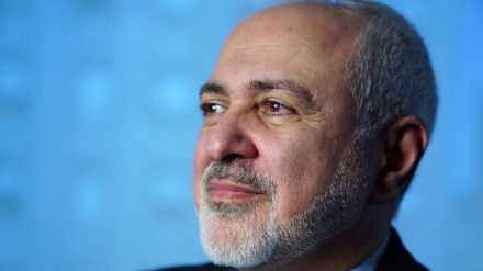 Irán defiende proceso de reducción de sus compromisos nucleares