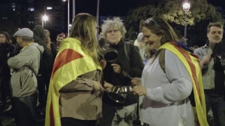 We don't like the King of Spain coming here, says protester in Barcelona