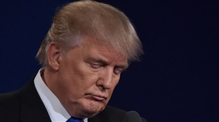 世論調査、「女性の大半が米大統領の行動に不満」