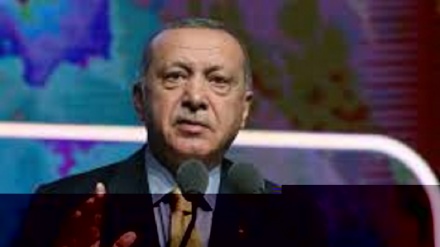 Siria, Erdogan: Usa non hanno rispettato impegni su ritiro curdi