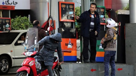 Iran’s petrol price hike cuts fuel use by 20 million liters