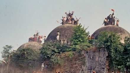 অযোধ্যার বিতর্কিত জমিতে নির্মাণ হবে রাম মন্দির: কে, কী বললেন