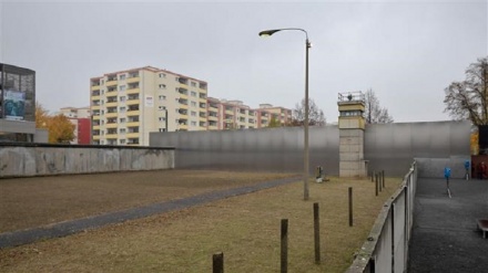 Divisions rife as Germany marks 30 years since Berlin Wall fell