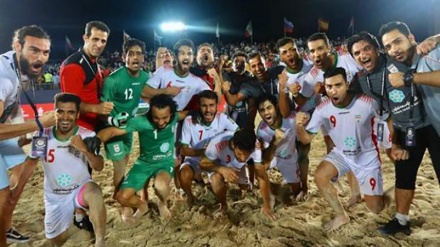 ビーチサッカーのインターコンチネンタル杯　イランがスペインを圧倒して優勝（動画）