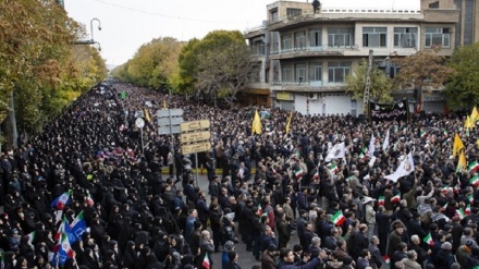 イランの複数都市で、暴徒らの暴力行為を非難するデモ（動画）