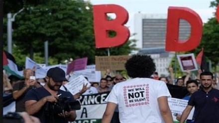 Siyonist heyet  Kanada'da üniversiteden çıkarıldı 