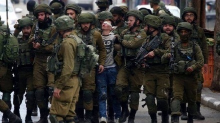 Fuerzas israelíes atacan a palestinos en Cisjordania 
