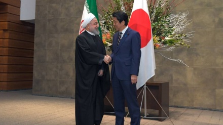 Kryeministri i Japonisë pret zyrtarisht presidentin e Republikës Islamike të Iranit