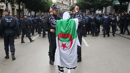 Algeria polling stations ransacked in unpopular presidential vote