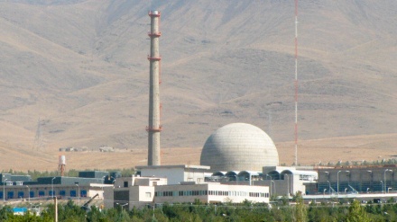 イラン中部アラークの原子炉が稼動開始