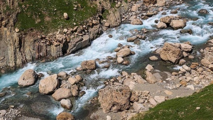 Keindahan Alam di Iran Barat Daya pada Musim Gugur (2)