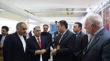 بازدید مدیربزرگترین شرکت اقتصادی تاجیکستان از غرفه شرکت فولاد خراسان