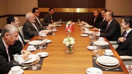 伊朗和土耳其外长进行磋商