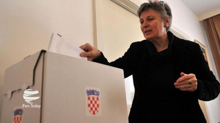 Croazia: oggi sfida all'ultimo voto Kitarovic-Milanovic