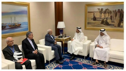 伊朗外交部长和卡塔尔外交大臣在多哈论坛期间举行会谈