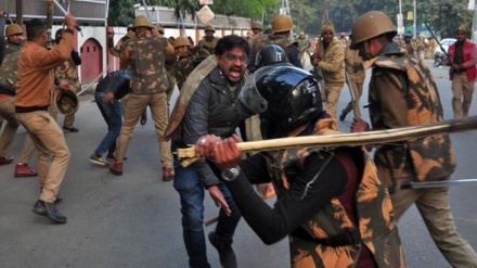 15 کشته در اعتراضات هند 