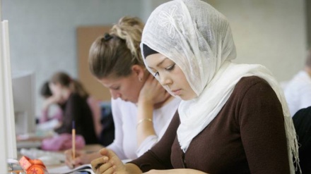 Hijab, emblema della libertà e delle virtù femminili