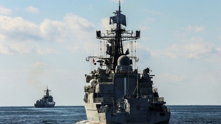 美国担心无力应对伊朗，中国和俄罗斯的海上联盟