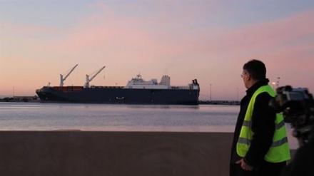 Ship likely carrying Saudi arms flees Spanish port after protest
