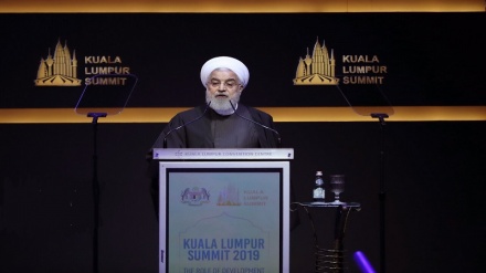 Rouhani: Muslim world must devise mechanisms to fight US economic terror