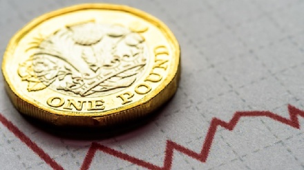 הפאונד הבריטי יורד על רקע דיווחים לעדכון חוק הברקזיט