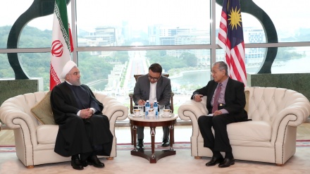 イラン大統領がマレーシア訪問　協力拡大を強調
