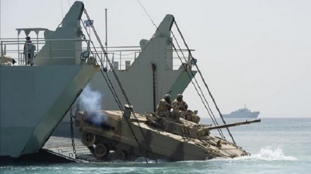 安纳托利：伊朗，俄罗斯和中国的海军演习，向美国展示力量